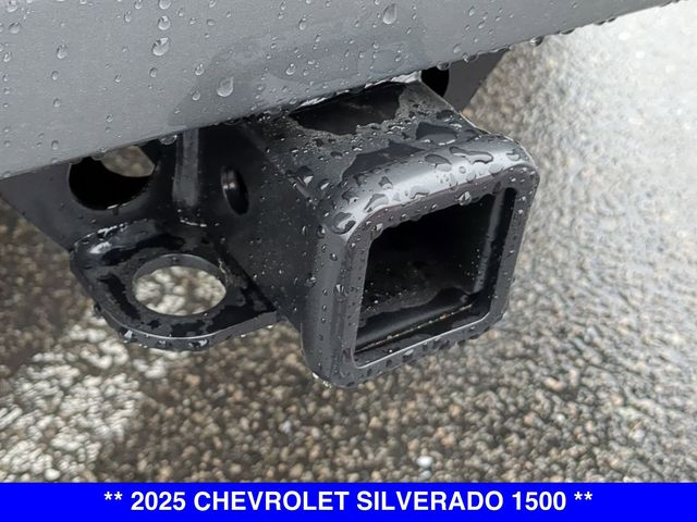 Vehicle image 33 of 41