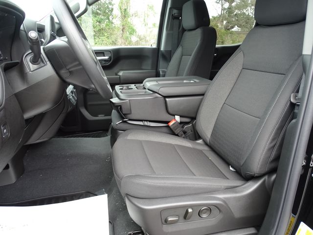 Vehicle image 17 of 28