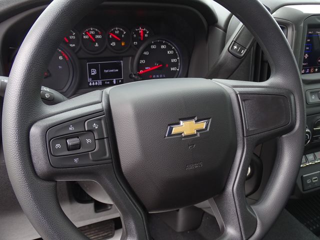 Vehicle image 21 of 28