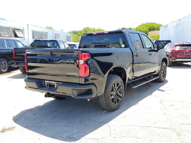 Vehicle image 5 of 28