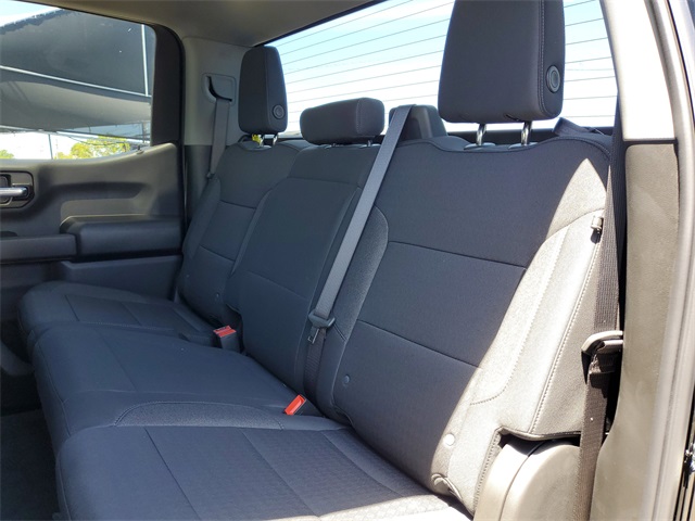 Vehicle image 12 of 28