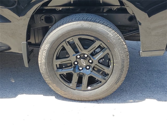 Vehicle image 9 of 28