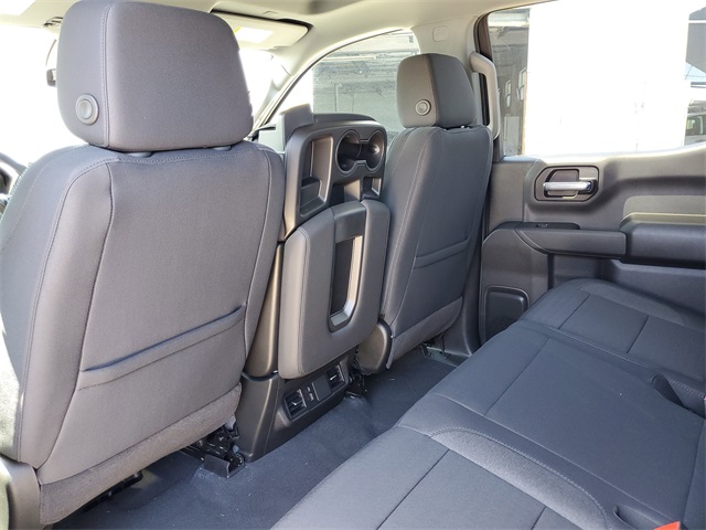 Vehicle image 14 of 28