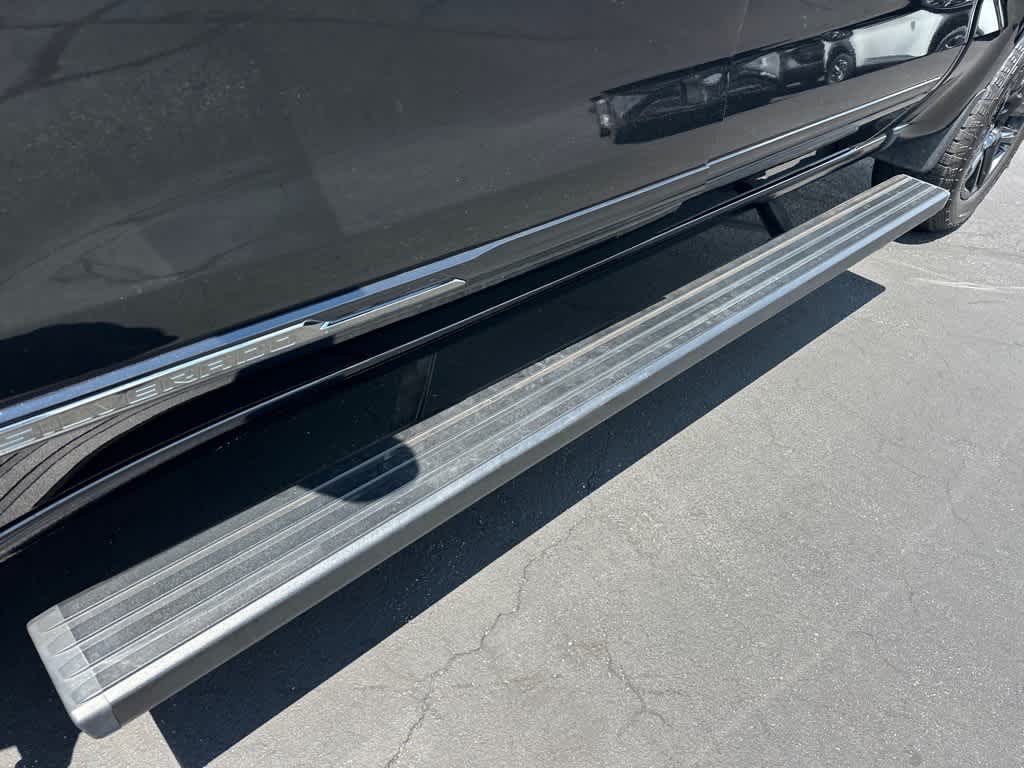 2025 Chevrolet Silverado 1500 High Country Image 31 of 32