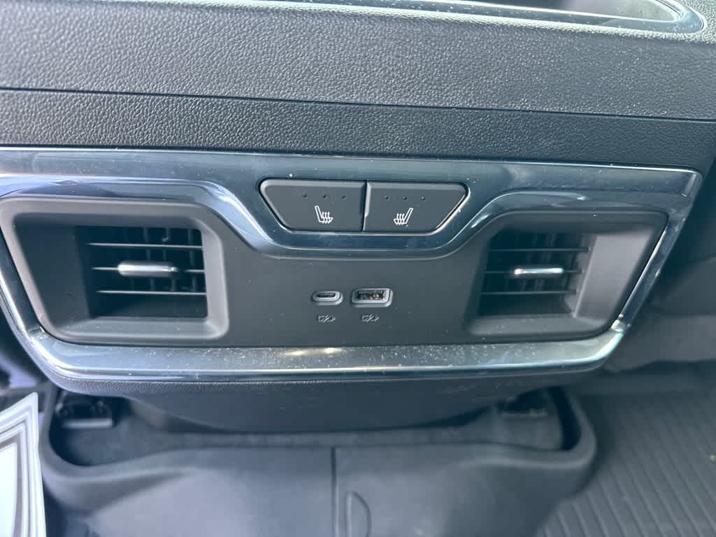 2025 Chevrolet Silverado 1500 High Country Image 26 of 32