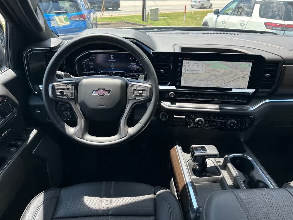 2025 Chevrolet Silverado 1500 High Country Image 16 of 32