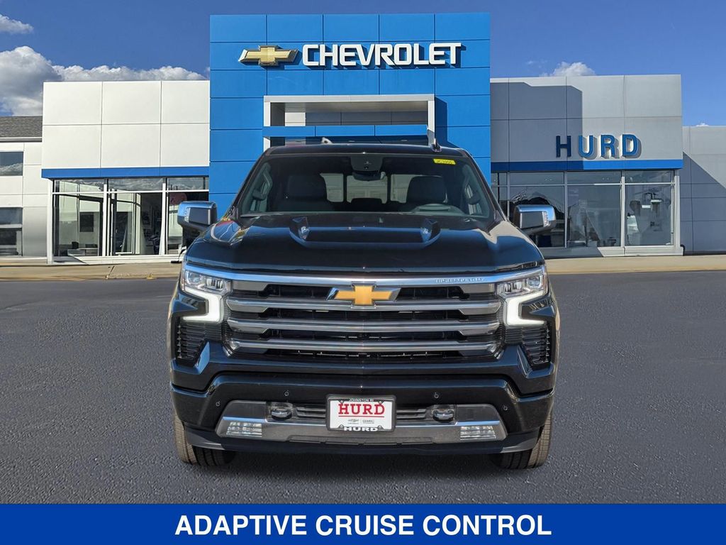 2025 Chevrolet Silverado 1500 High Country Image 2 of 41