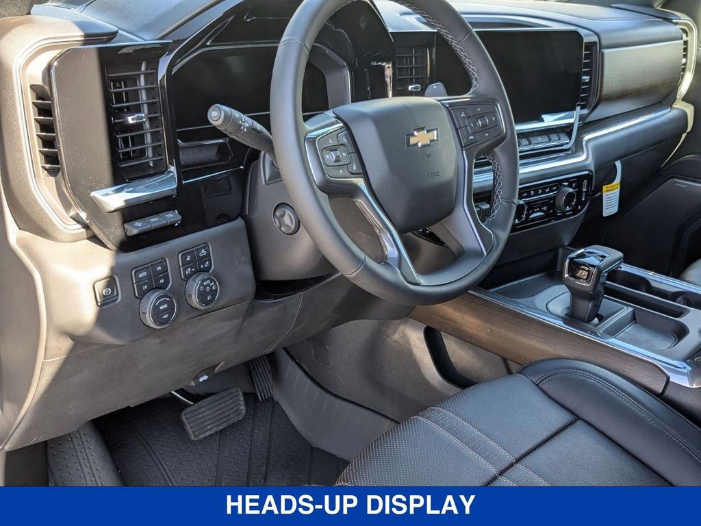 2025 Chevrolet Silverado 1500 High Country Image 19 of 41
