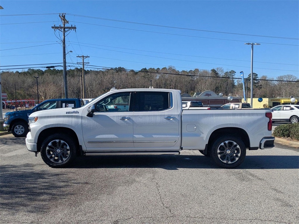 Vehicle image 2 of 31