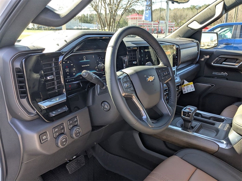 Vehicle image 16 of 31