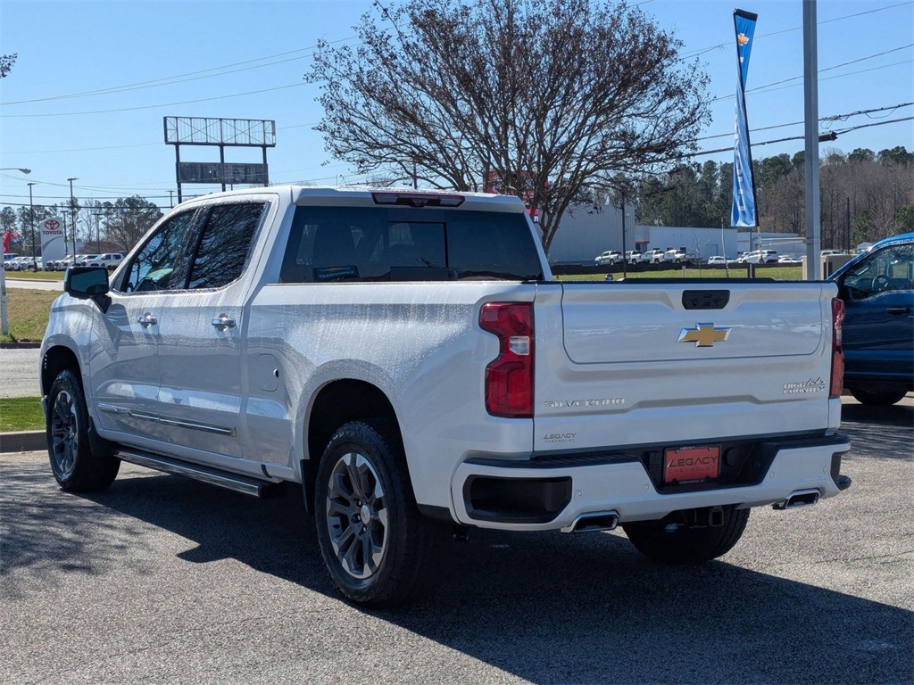 Vehicle image 8 of 31