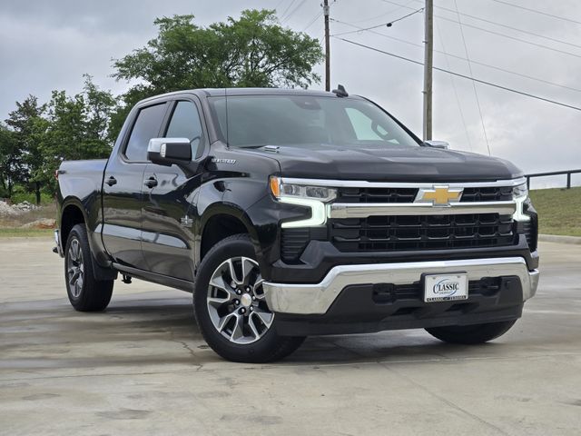 2025 Chevrolet Silverado 1500 LT Image 3 of 31