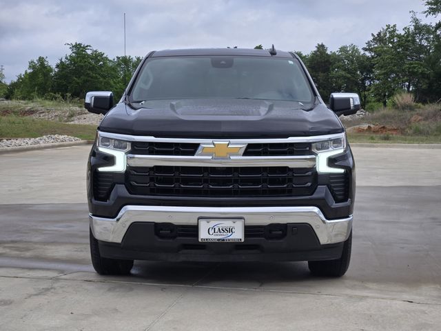 2025 Chevrolet Silverado 1500 LT Image 2 of 31