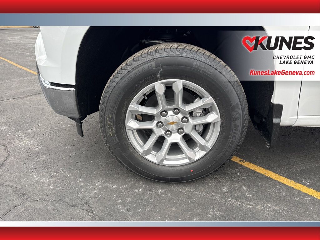 Vehicle image 14 of 47
