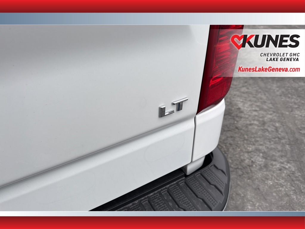Vehicle image 12 of 47
