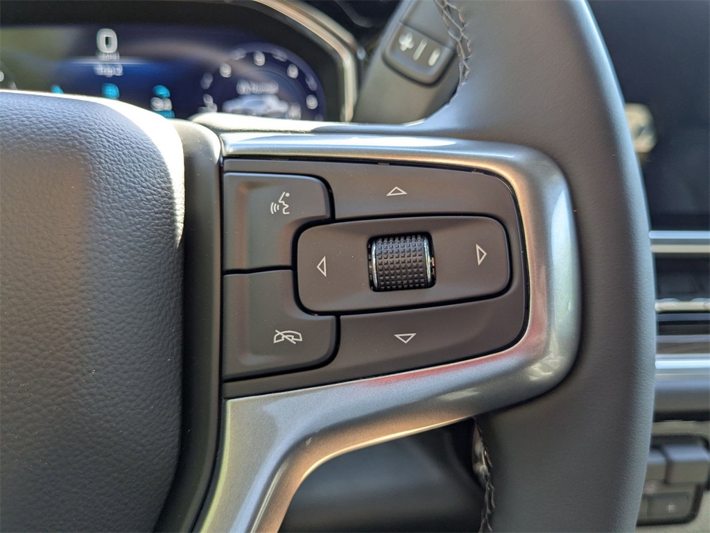 Vehicle image 20 of 28