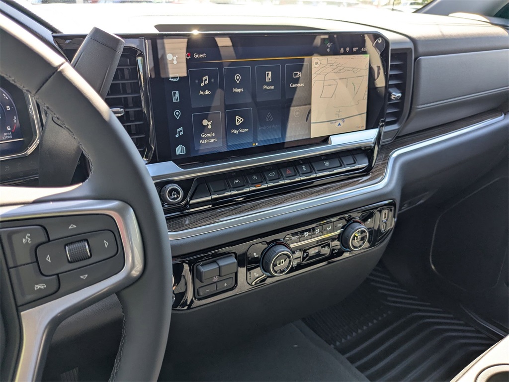 Vehicle image 22 of 28