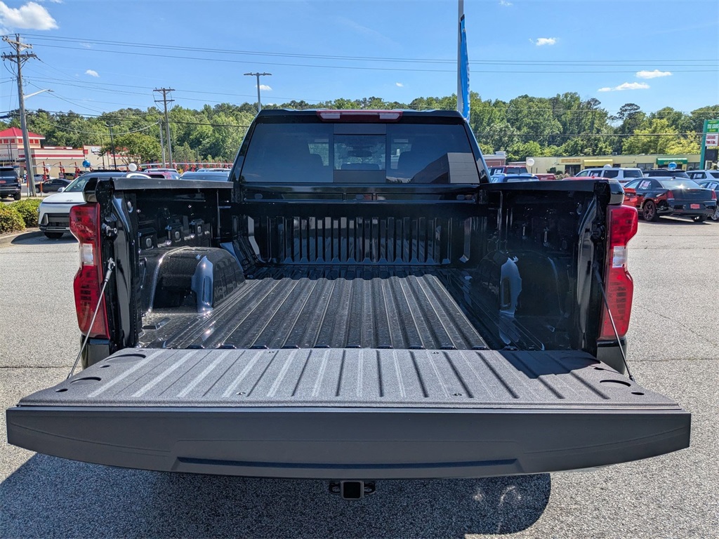 Vehicle image 27 of 28