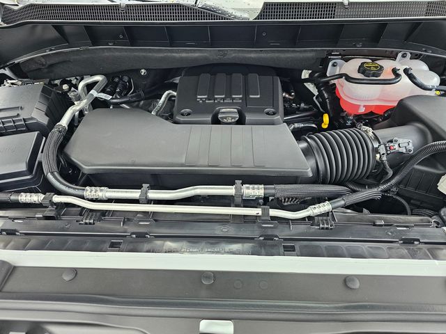 2025 Chevrolet Silverado 1500 LT Image 11 of 37