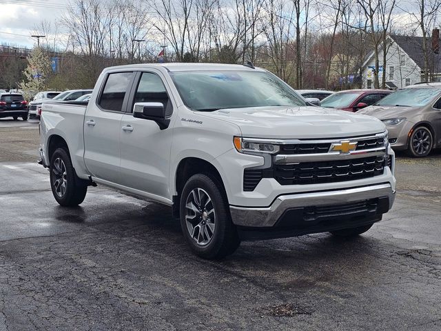 2025 Chevrolet Silverado 1500 LT Image 5 of 37