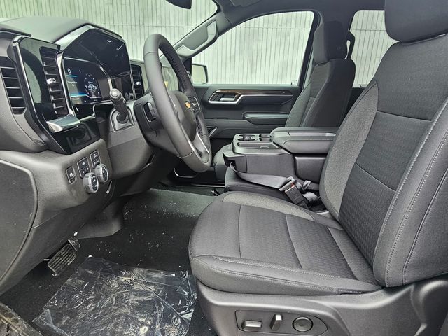 2025 Chevrolet Silverado 1500 LT Image 17 of 37
