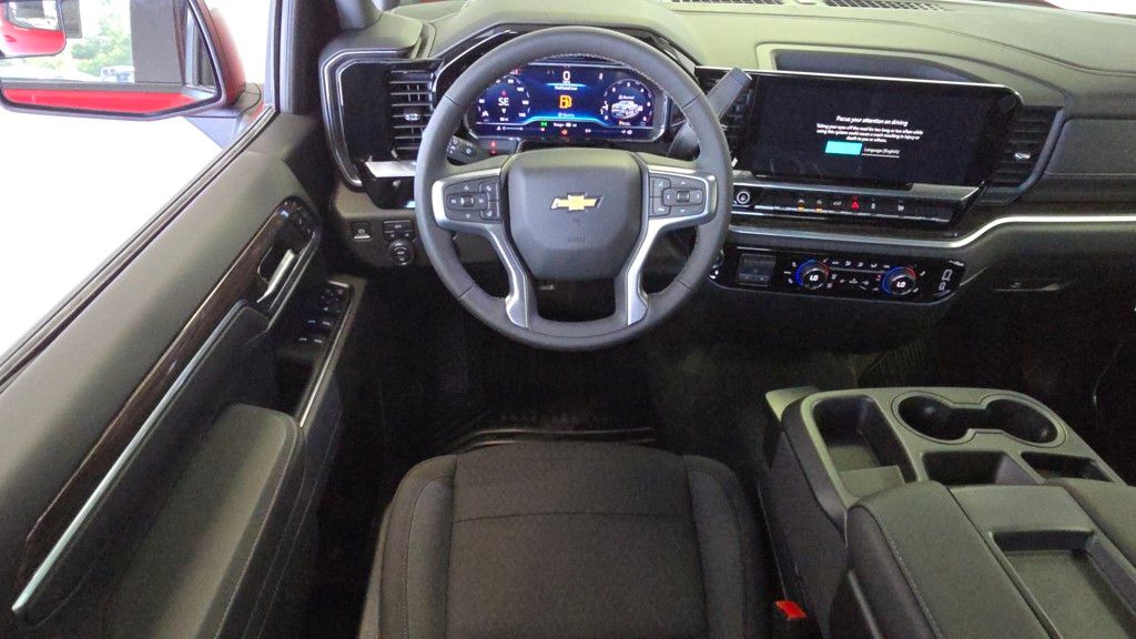 2025 Chevrolet Silverado 1500 LT Image 14 of 30