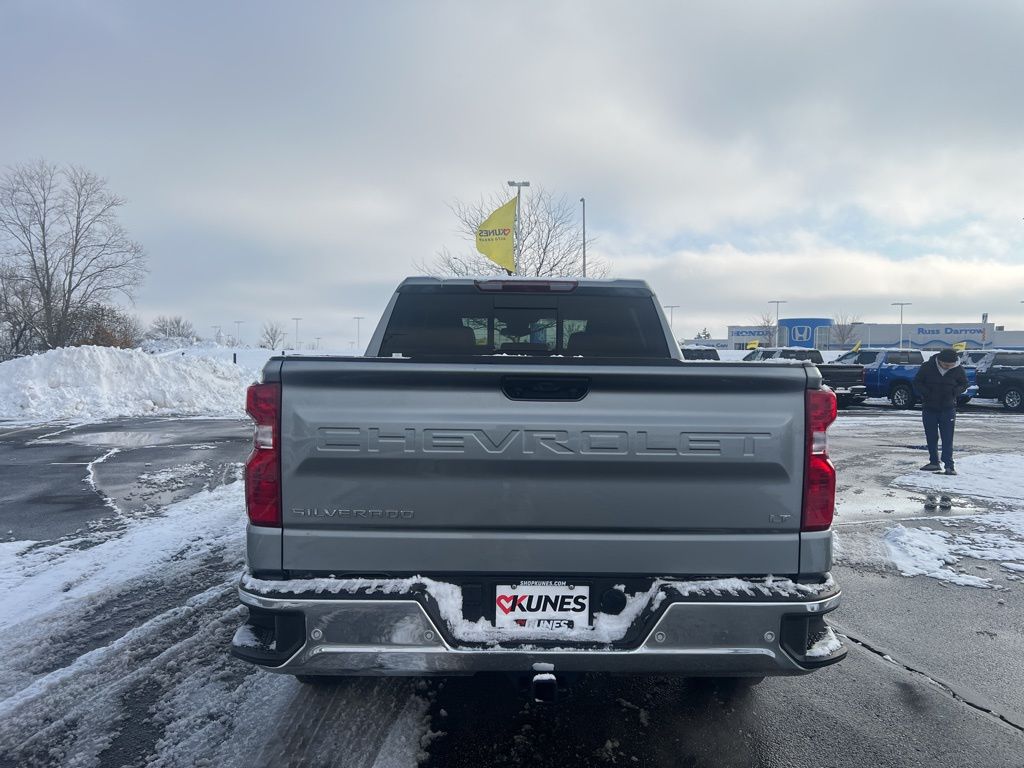 2025 Chevrolet Silverado 1500 LT Image 4 of 23