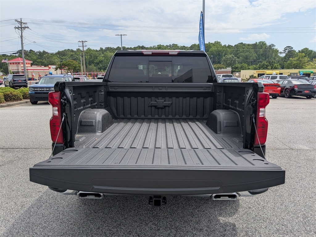 Vehicle image 28 of 29