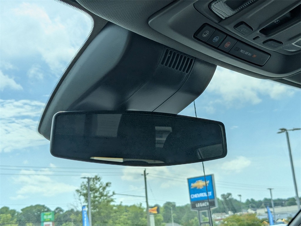Vehicle image 26 of 29