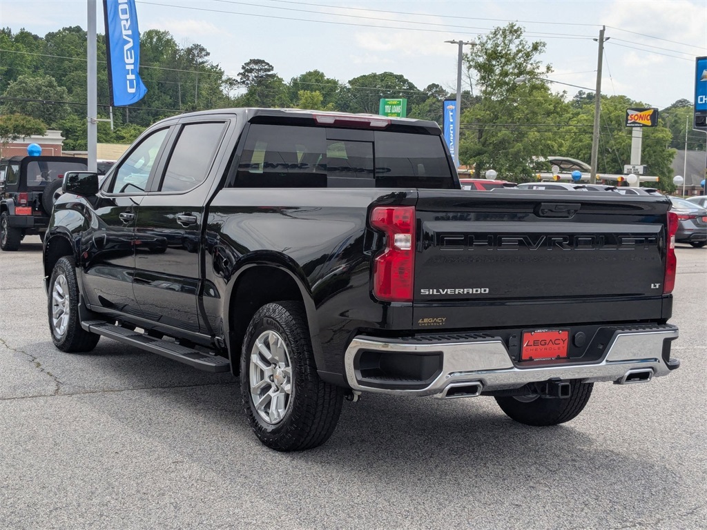 Vehicle image 8 of 29