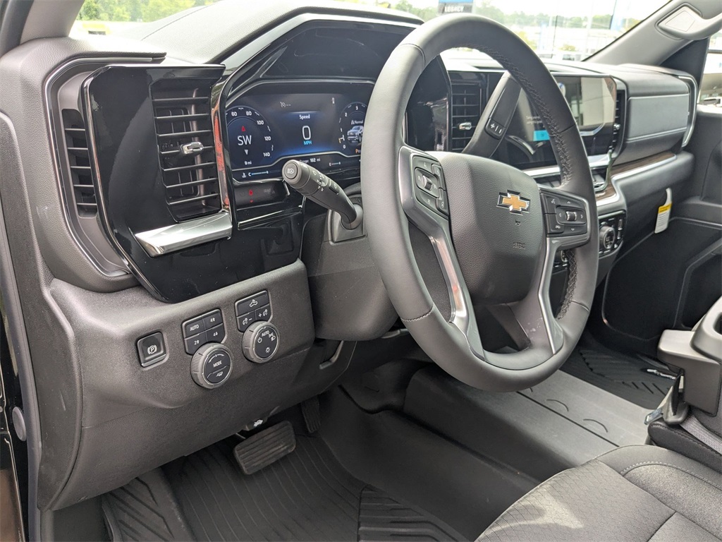 Vehicle image 16 of 29