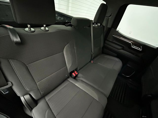2025 Chevrolet Silverado 1500 LT Image 11 of 36