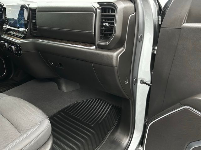 2025 Chevrolet Silverado 1500 LT Image 34 of 36