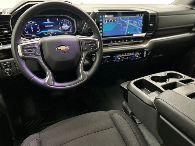 2025 Chevrolet Silverado 1500 LT Image 19 of 36