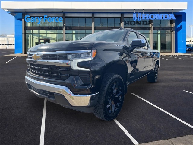 2025 Chevrolet Silverado 1500 LT Image 1 of 22