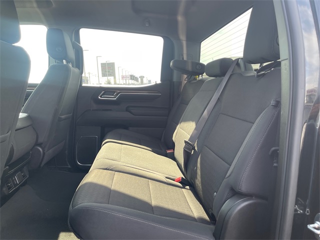 2025 Chevrolet Silverado 1500 LT Image 7 of 22