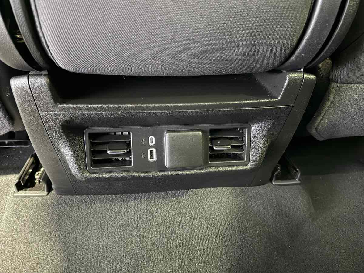 Vehicle image 42 of 79