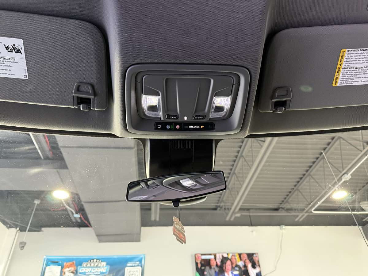 Vehicle image 41 of 79