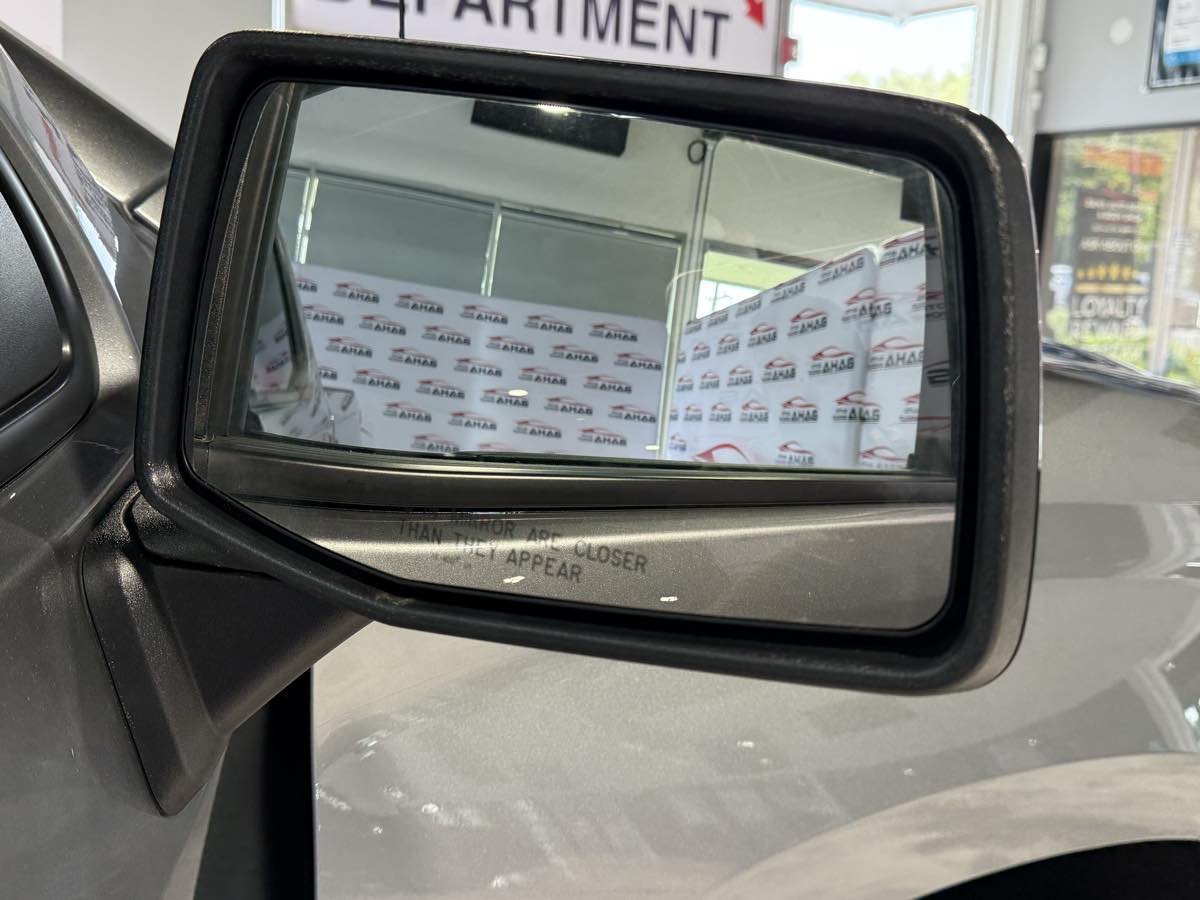 Vehicle image 15 of 79