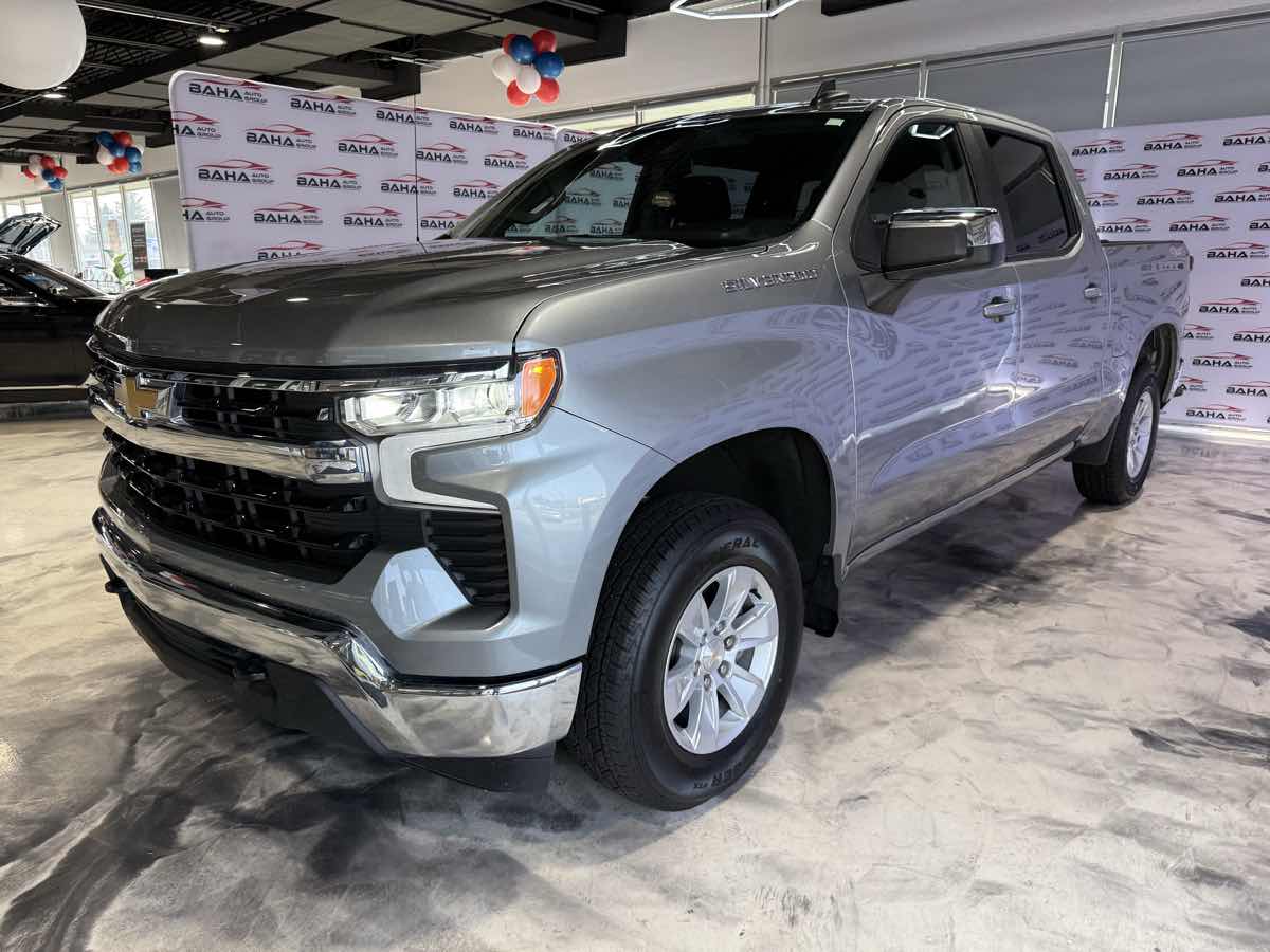 Vehicle image 2 of 79