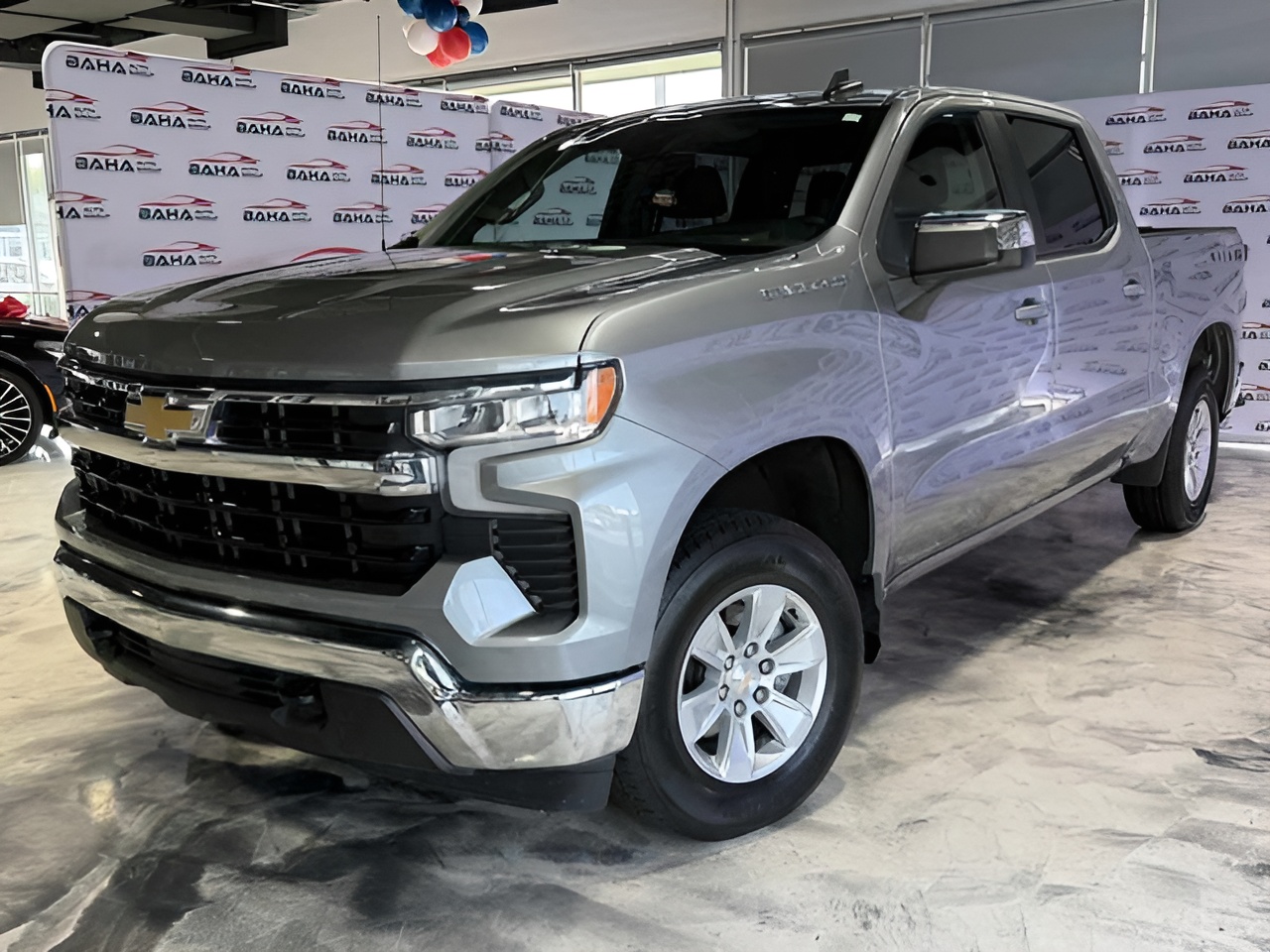 Vehicle image 72 of 79