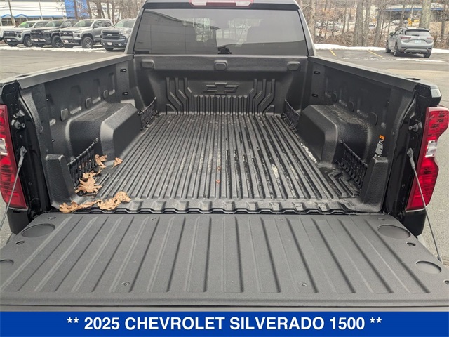 Vehicle image 31 of 40