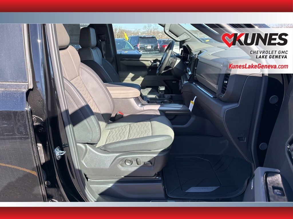 Vehicle image 21 of 54