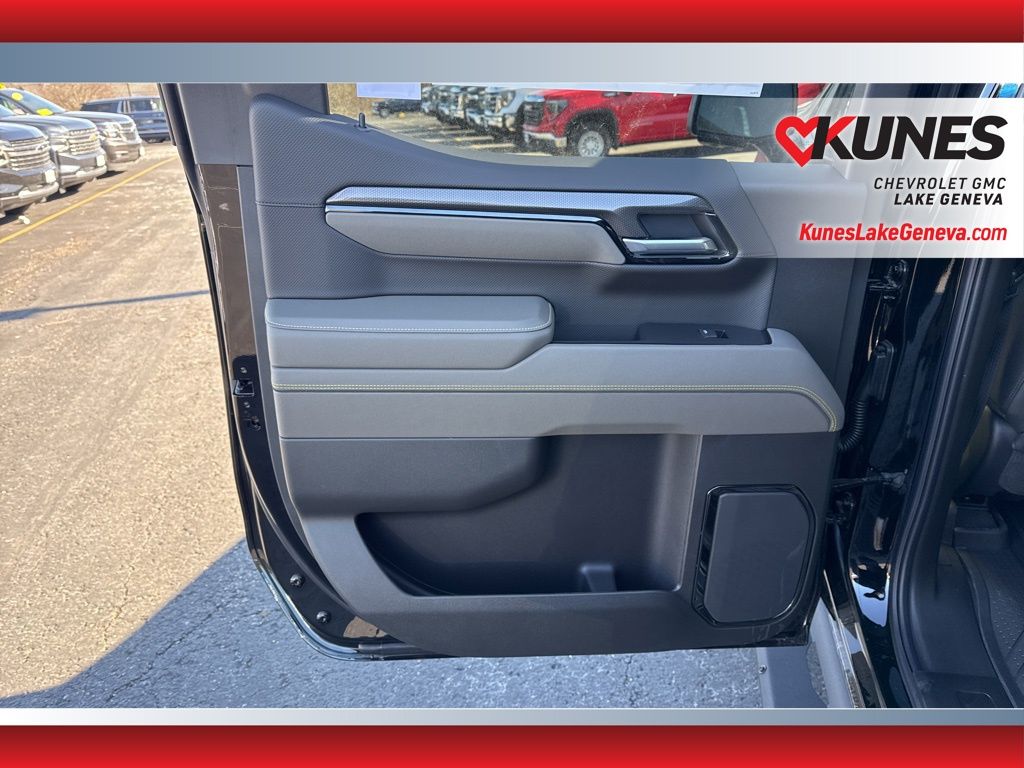 Vehicle image 18 of 54