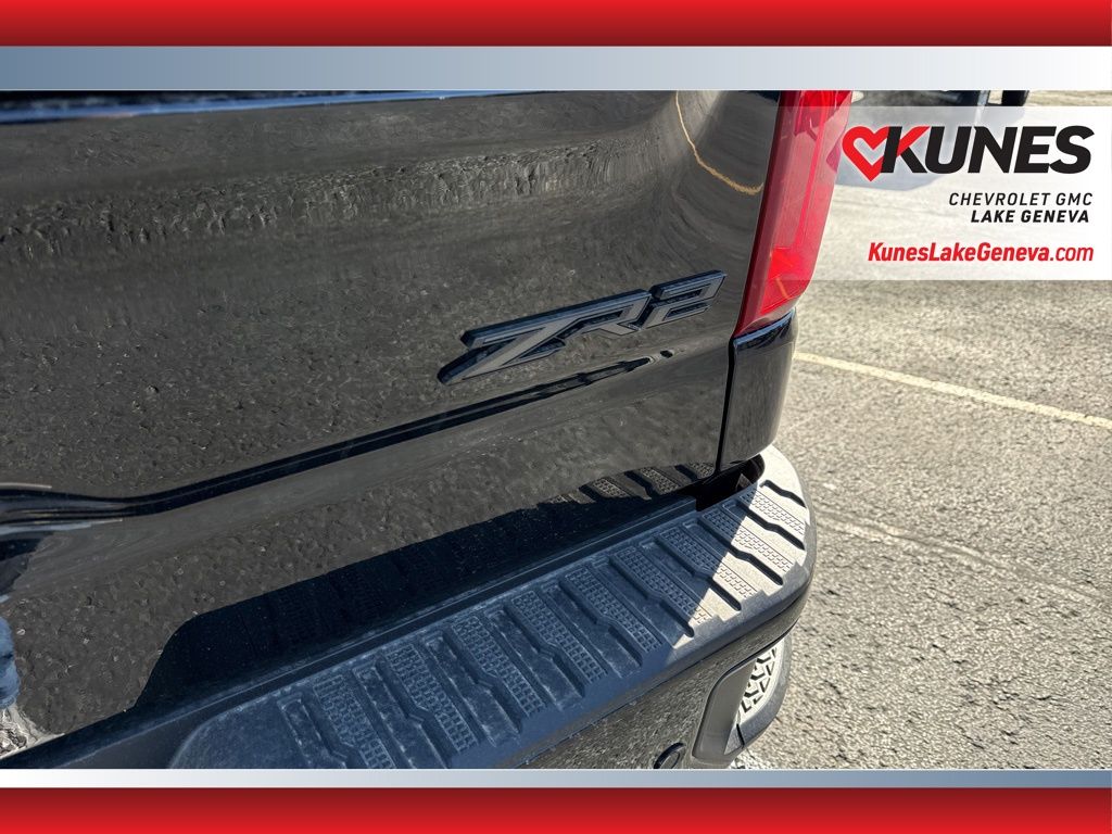 Vehicle image 11 of 54