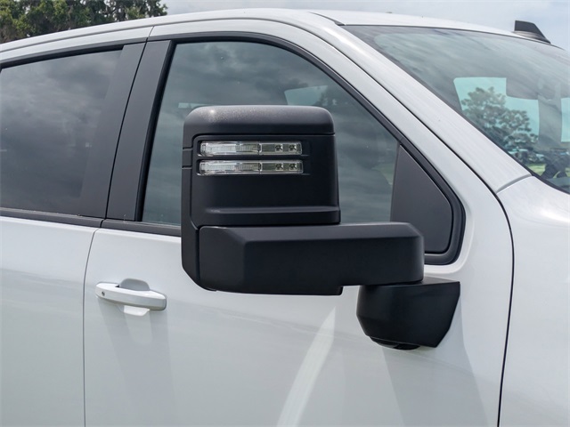 Vehicle image 11 of 42