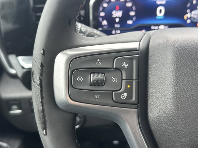 Vehicle image 17 of 25