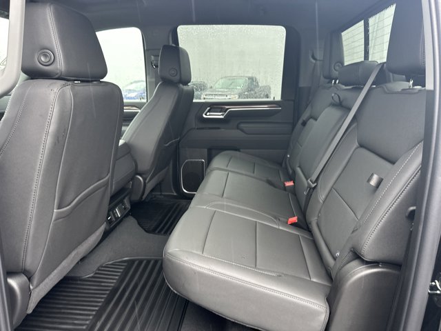 Vehicle image 12 of 25