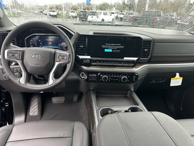 Vehicle image 11 of 25