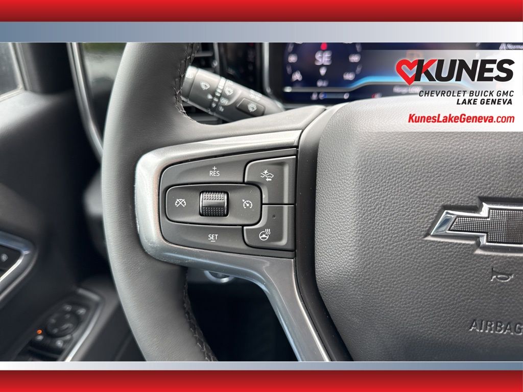 Vehicle image 41 of 53